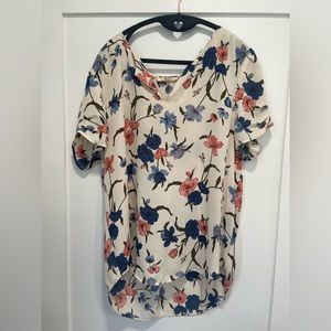 Lovely blouse, no longer fits. Lightly used